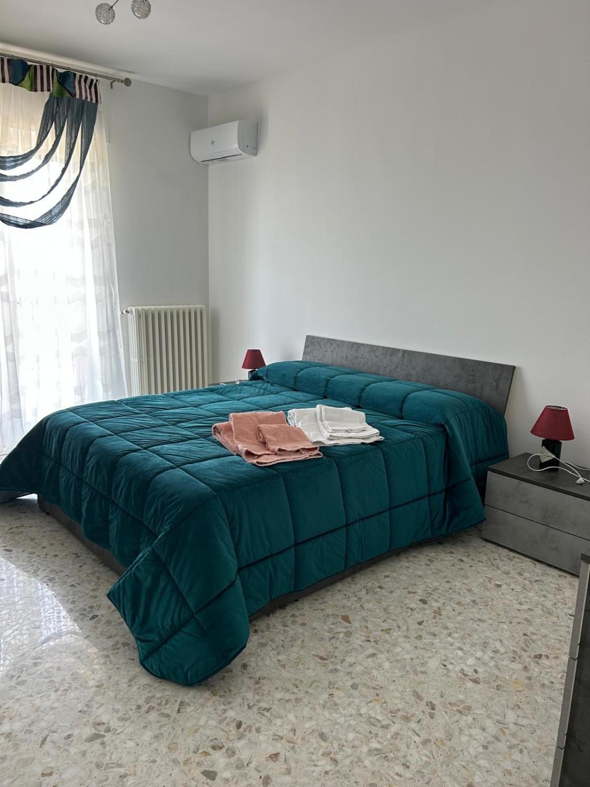 Ferienwohnung Sole House Bisceglie Exterior foto